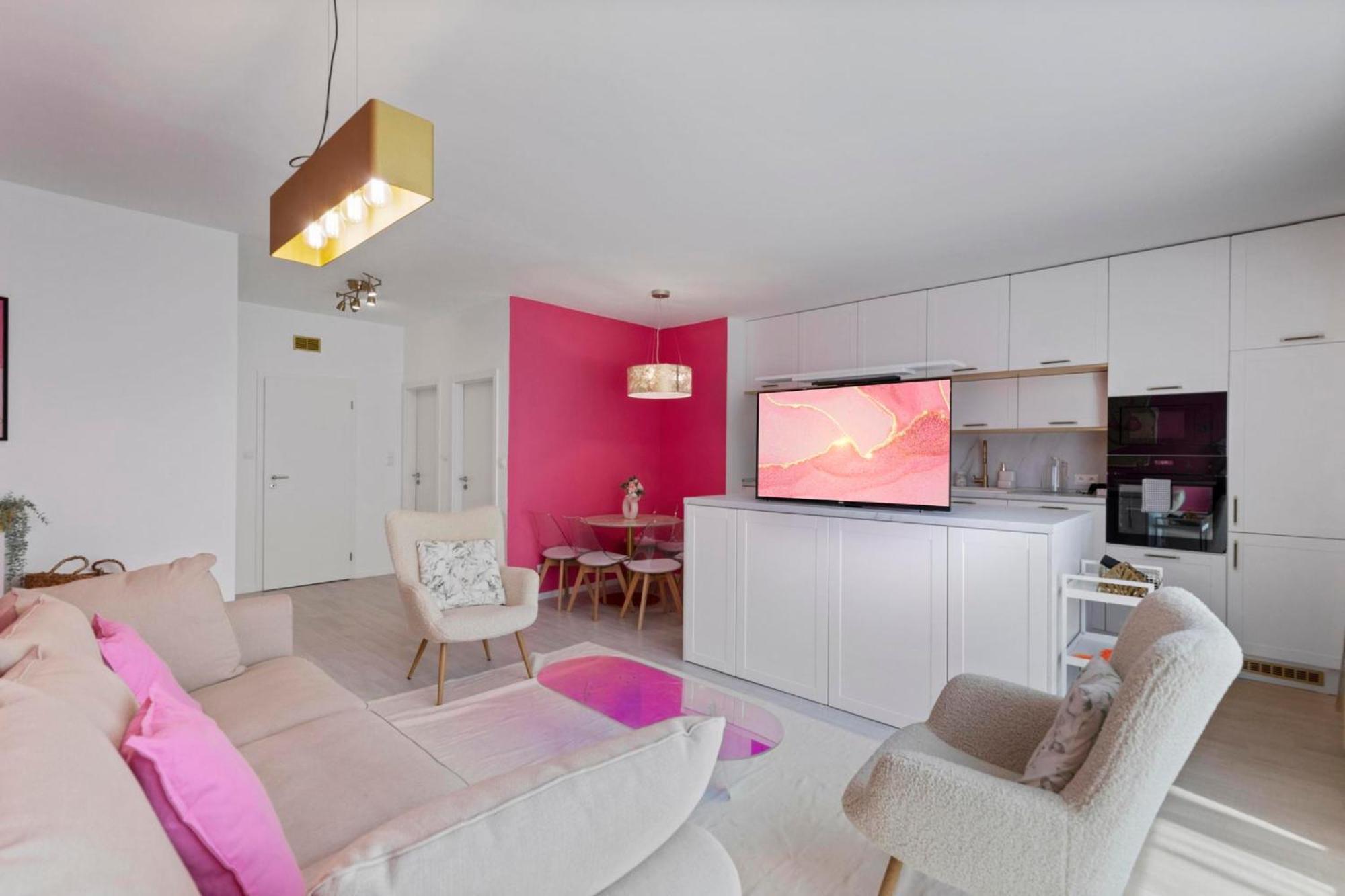 Lam Pink - Jacuzzi - Ac - Ps4 Apartment Bratislava Exterior photo
